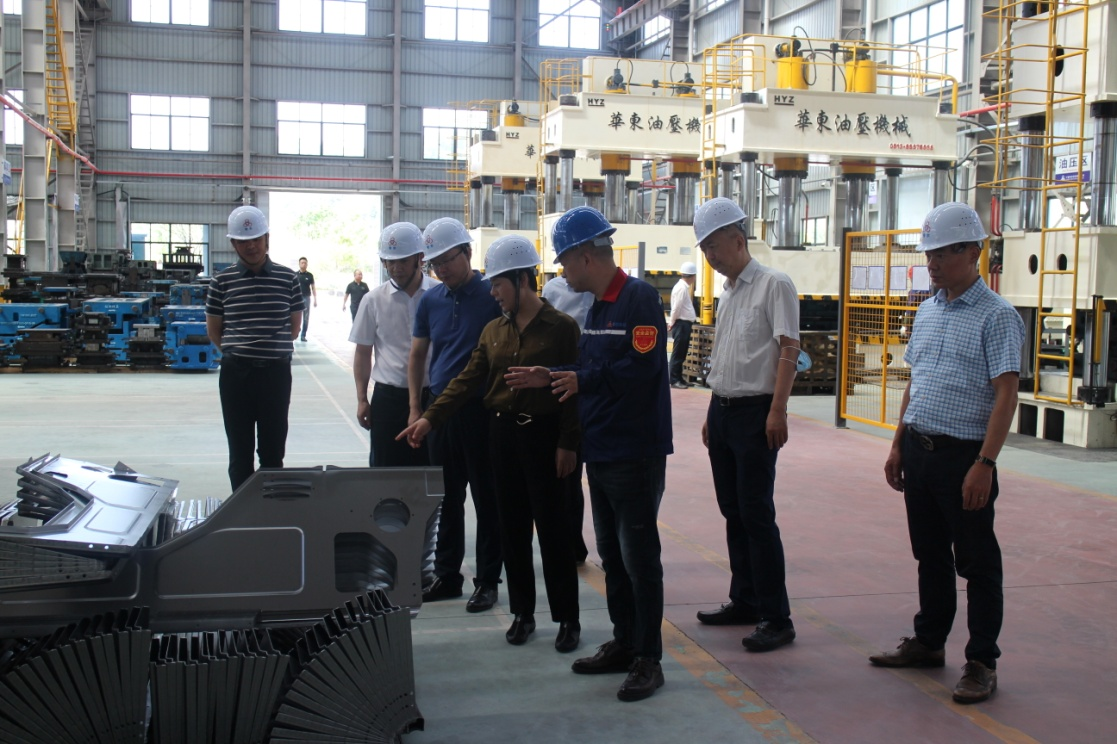十堰市委常委、常務(wù)副市長胡志莉蒞臨十堰帝爾科技有限公司 考察調(diào)研